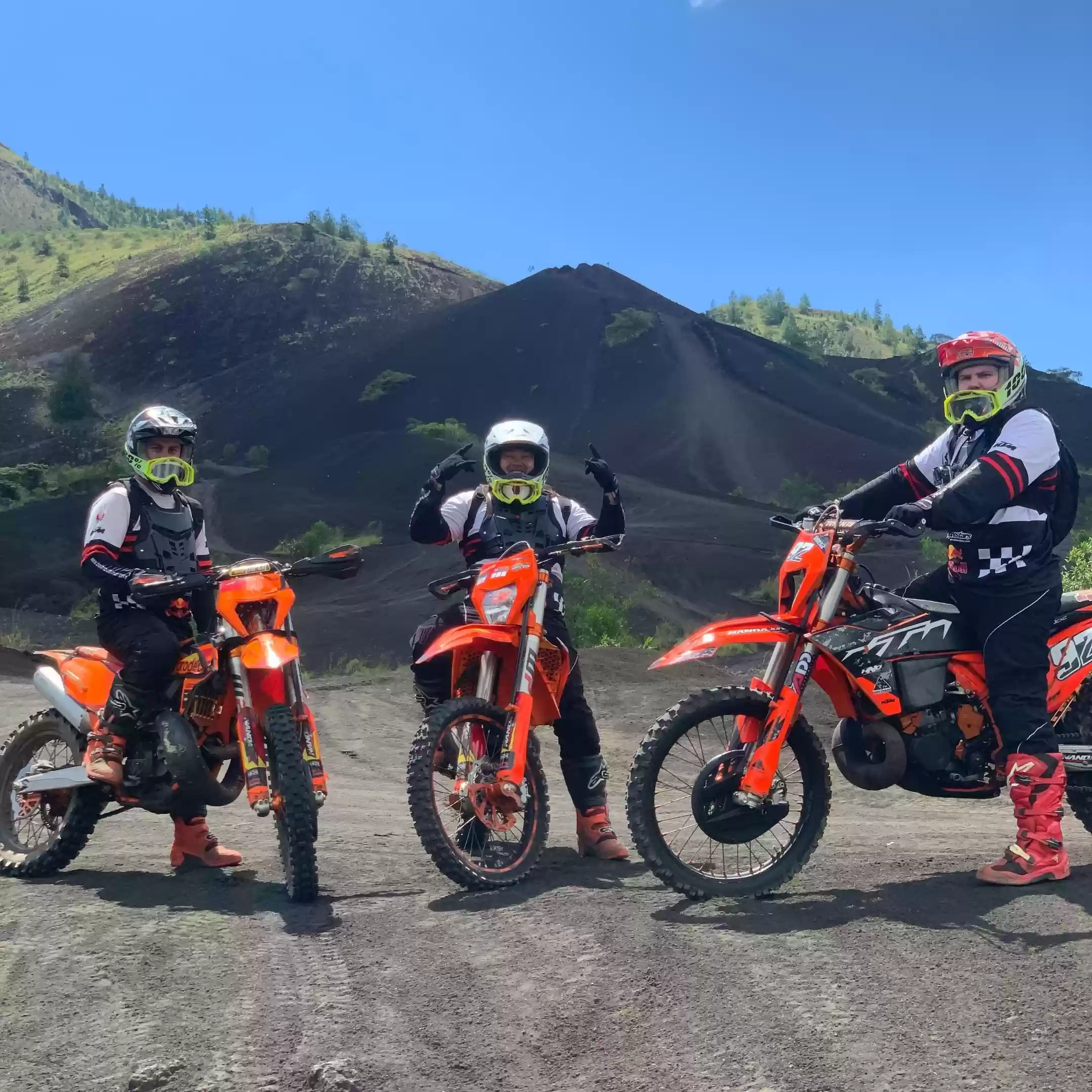 Best Dirt Bike Trails in Bali – From Volcano to Jungle Adventure