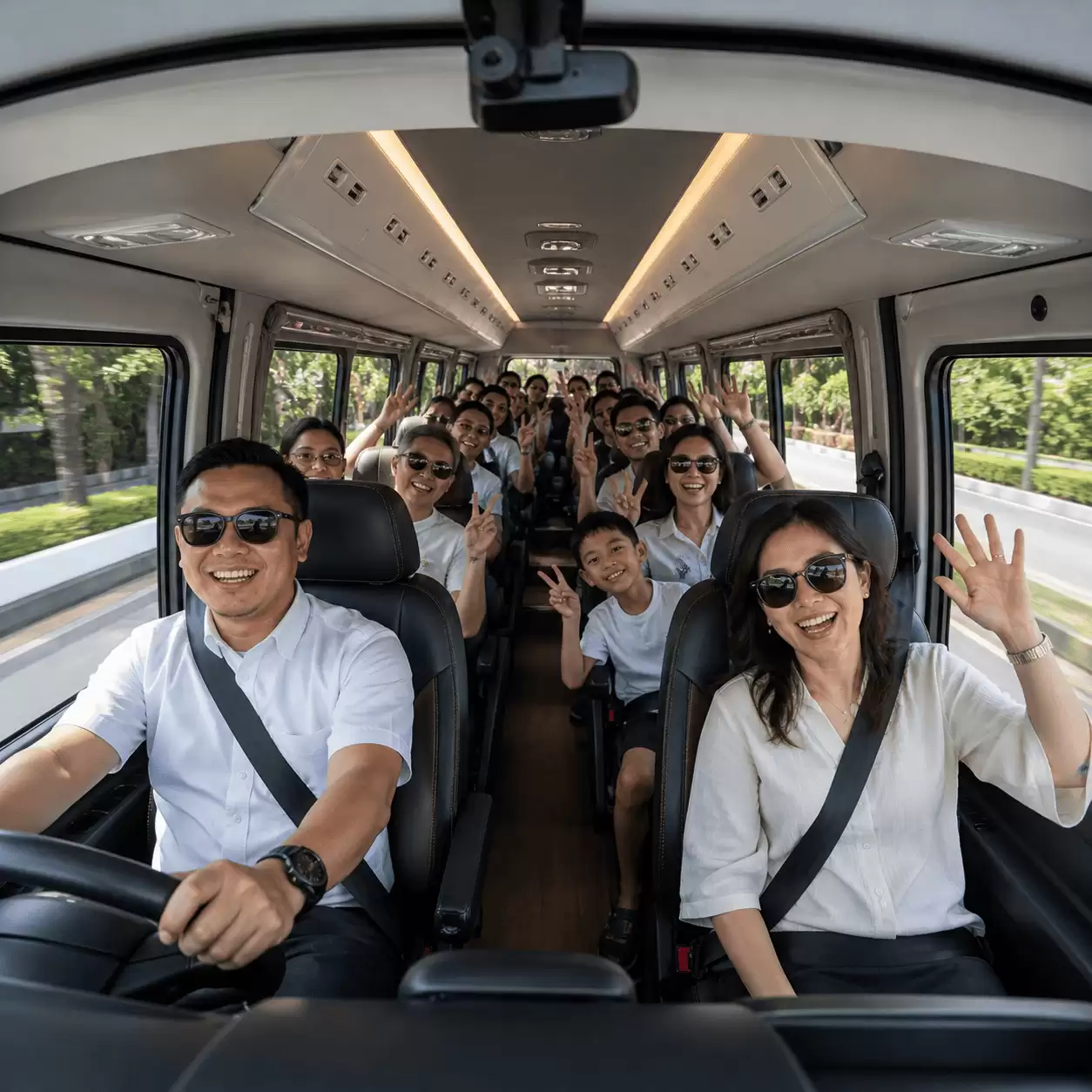 Tour Bali dengan Hiace Nyaman untuk Keluarga dan Perjalanan Grup