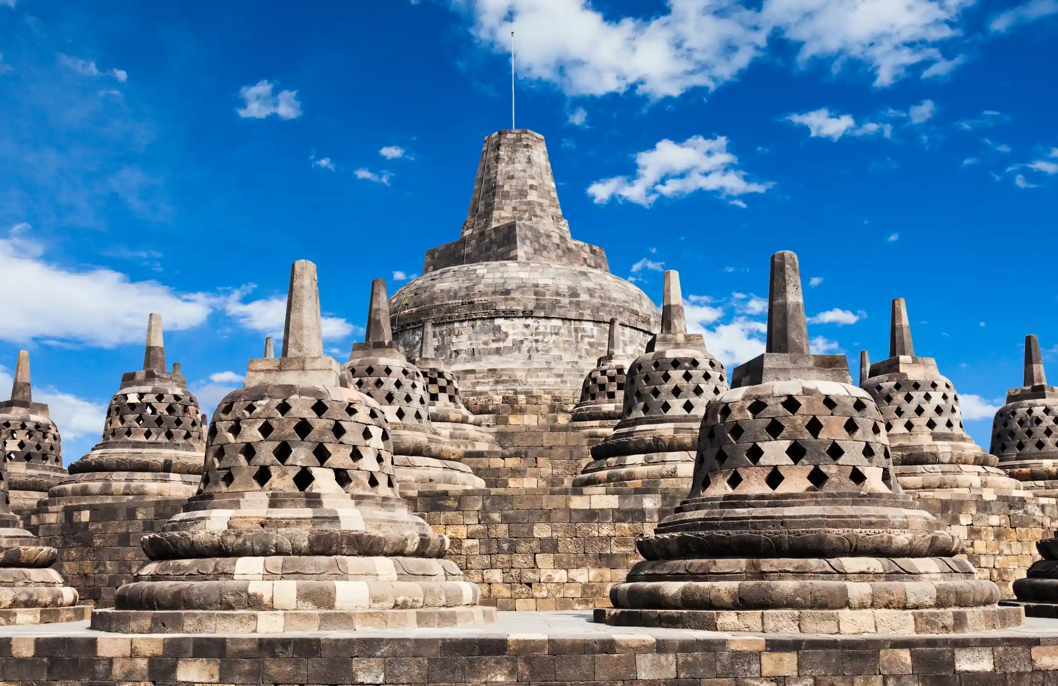 Ultimate Indonesia Island Hopping Guide for First Time Travelers