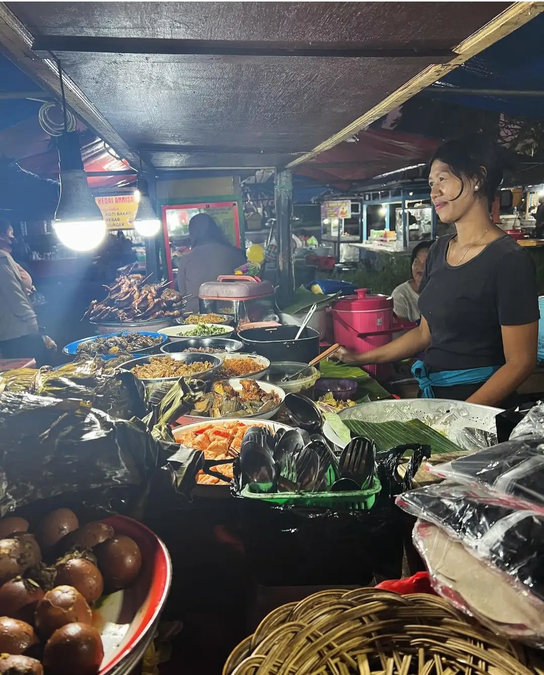 Ubud Authentic Night Market and Kecak Fire Dance Half Day Tour