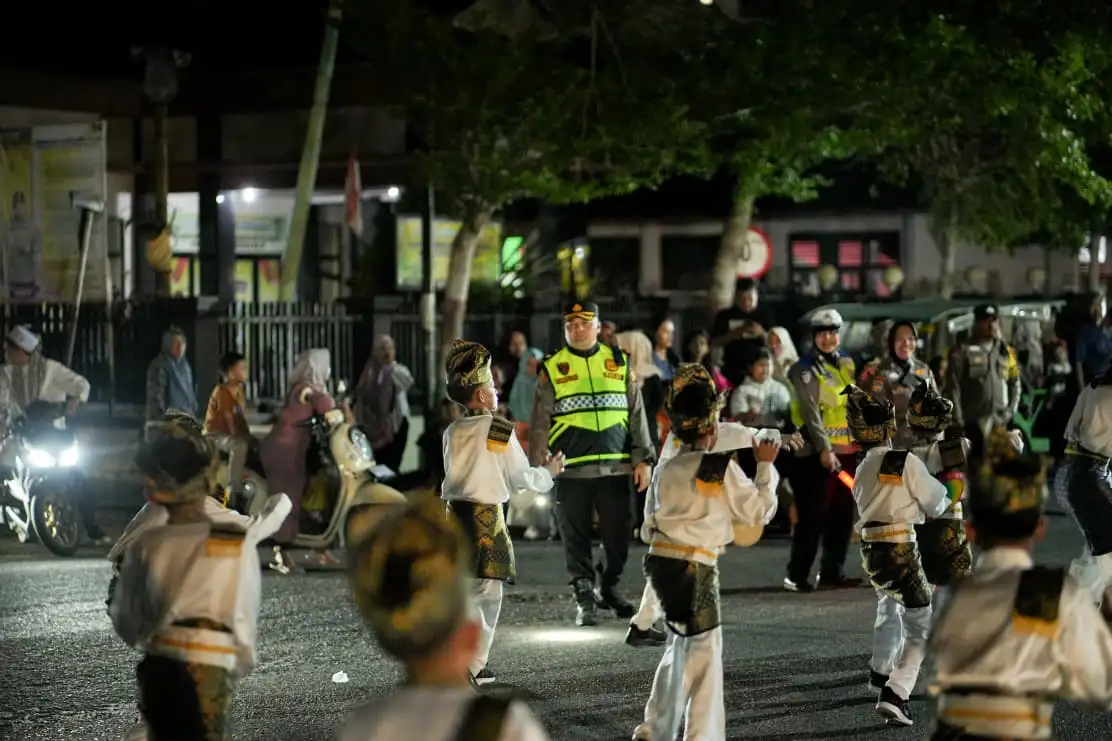 Polisi Kawal Ketat Pawai Takbir Idul Adha di Bagansiapiapi, Situasi Aman dan Kondusif