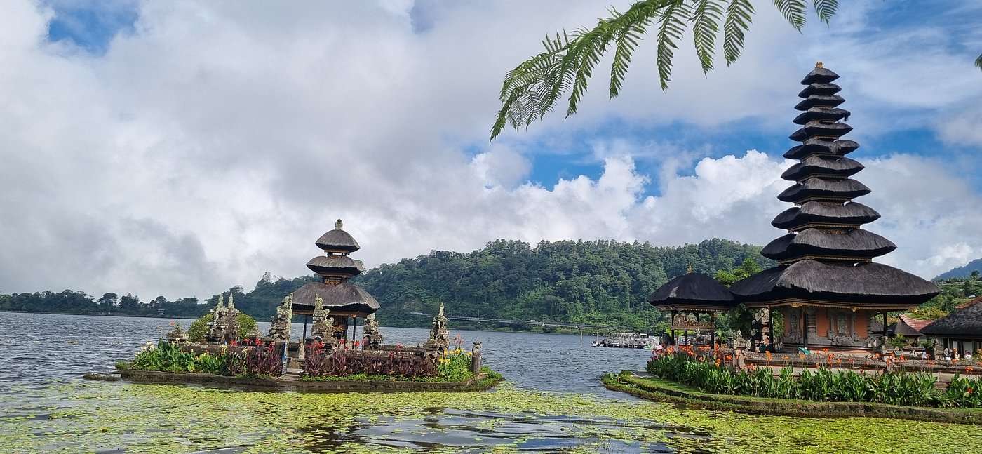 Tanah Lot, Jatiluwih Rice Terrace and Waterfall Day Tour