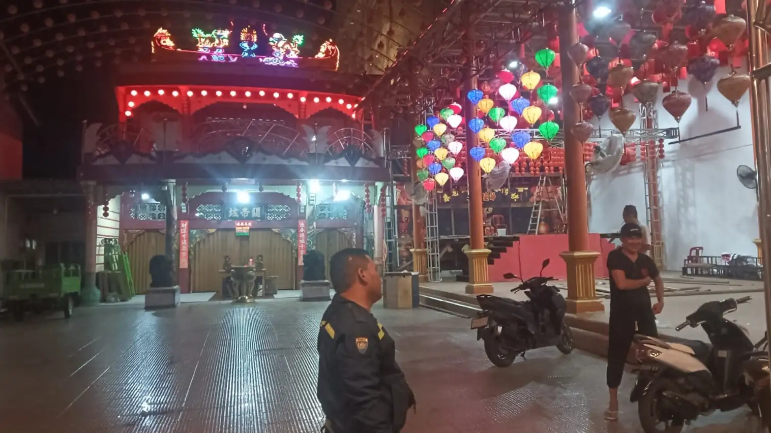Patroli Dini Hari, Polsek Bangko Pastikan Sejumlah Klenteng di Bagansiapiapi Aman dan Kondusif