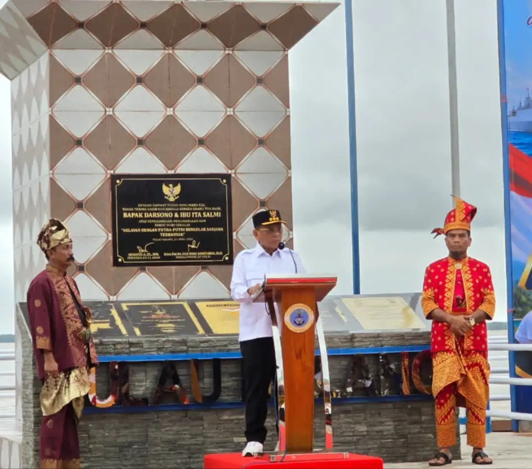 Bupati Rohil H. Bistamam Apresiasi Bakti Sosial TNI AL di Pulau Halang, Bukti Kepedulian untuk Warga Pesisir