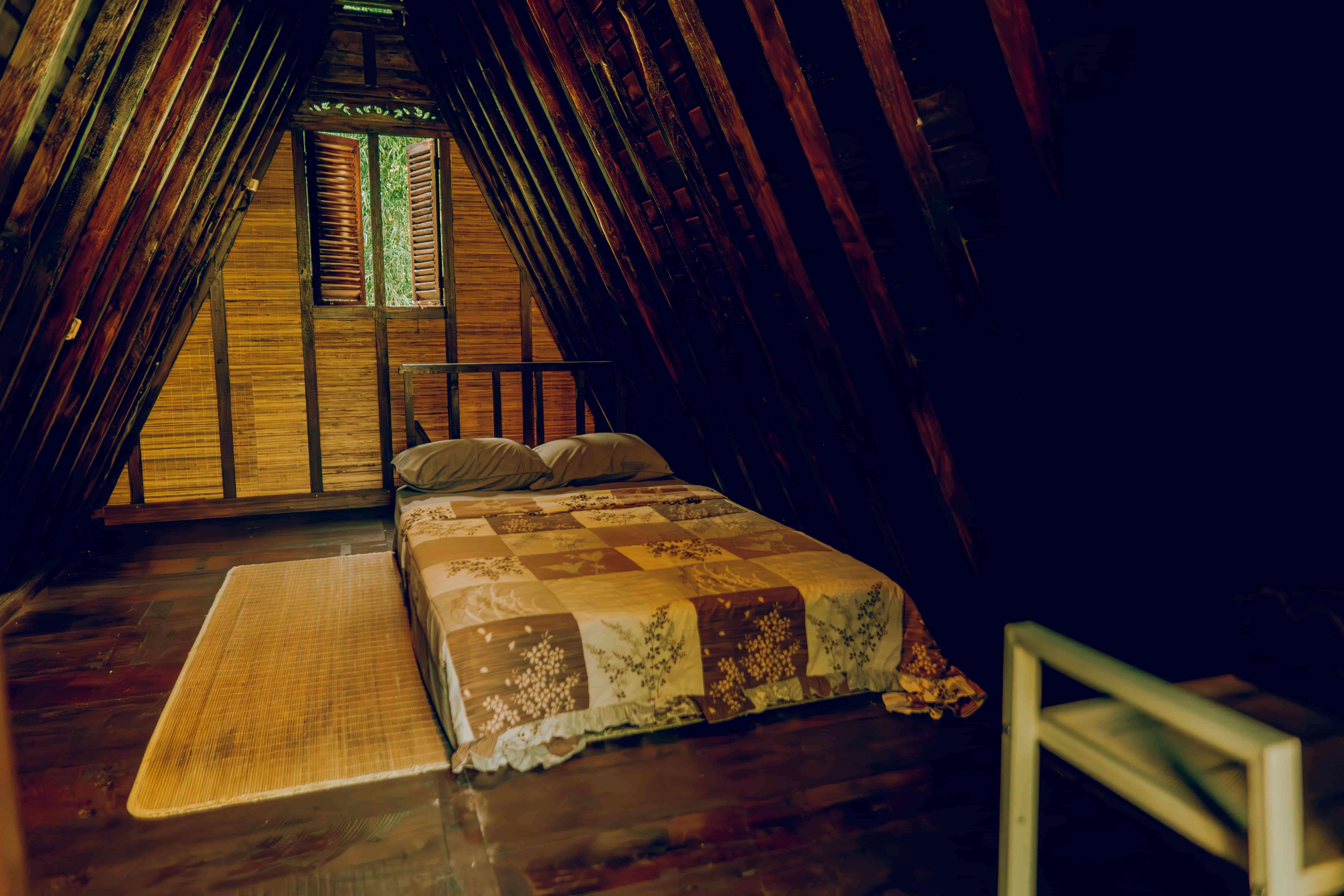 Villa Tepi Sungai