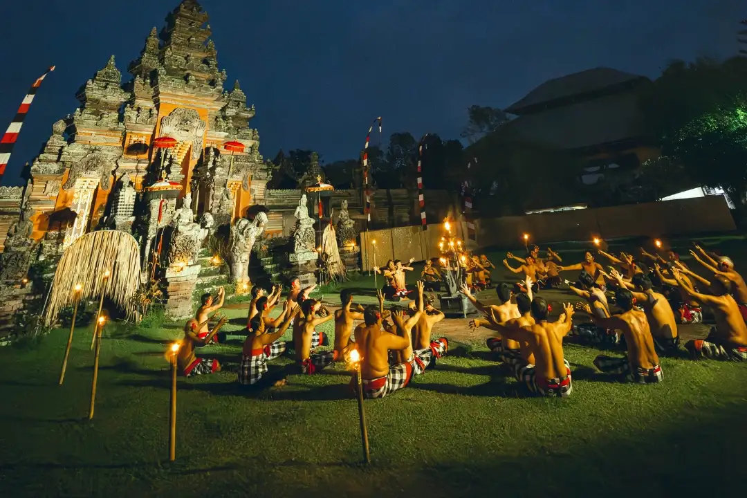 7 Reasons Why Tourists Love Watching Kecak Fire Dance in Bali