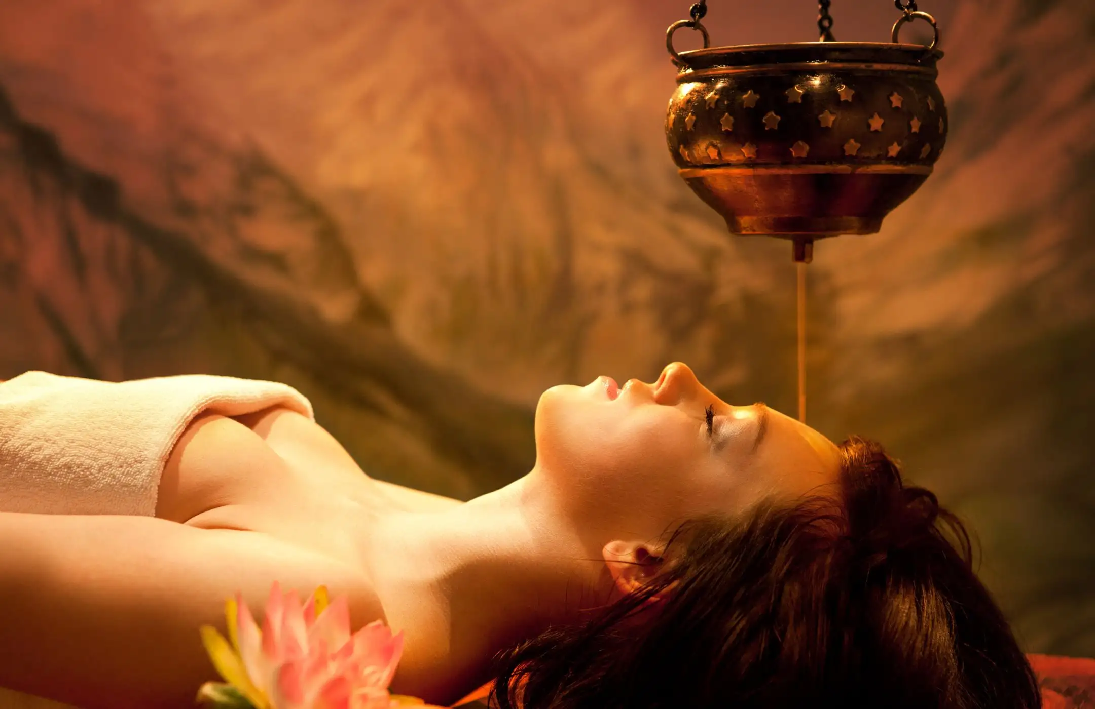 Shirodara for Beginners What Actually Happens During the Treatment