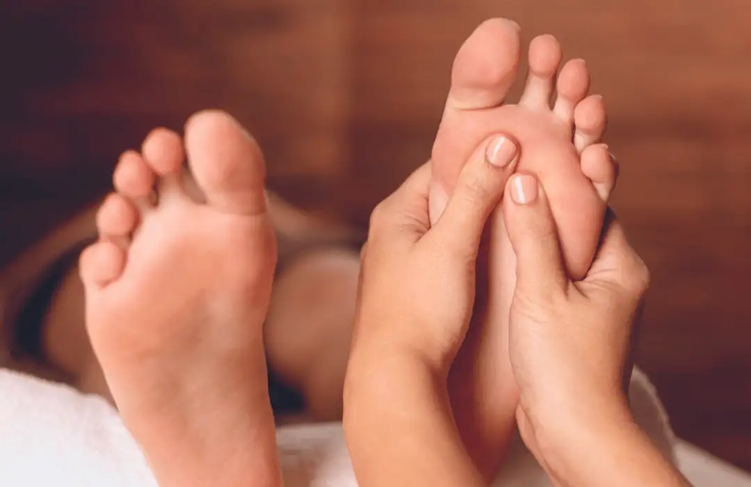 Full Body Massage + Reflexology