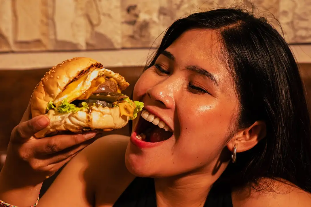 3 Burger Builds You Should Zoom In Before Ordering