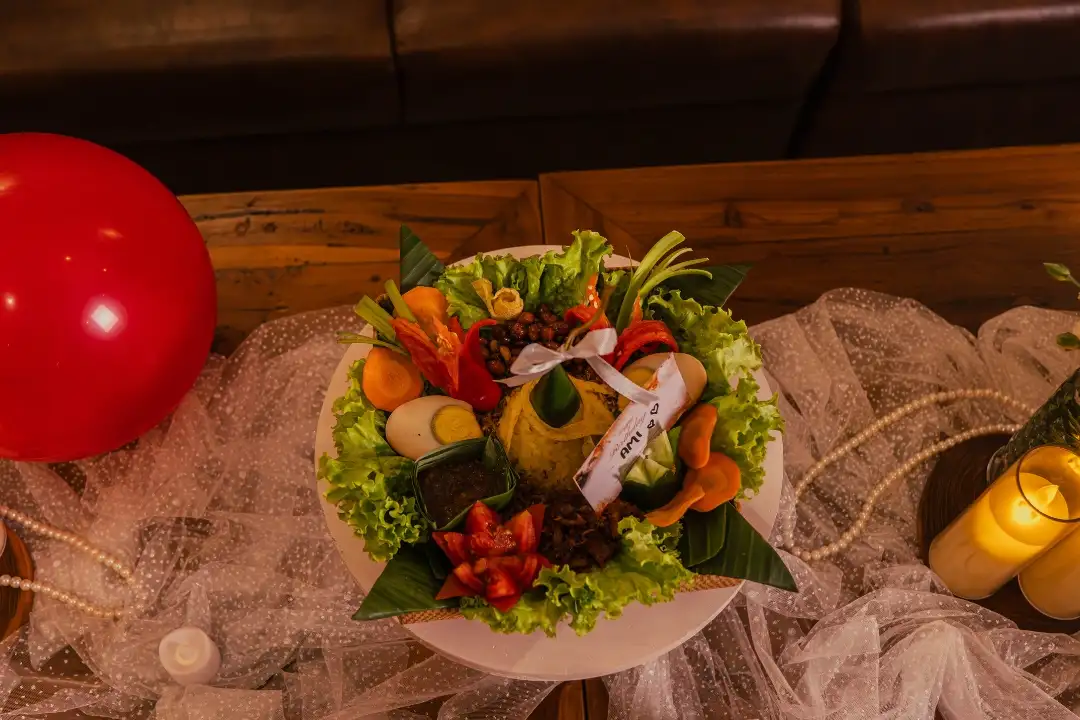 Birthday Dinner Setup in Ubud with Complimentary Nasi Tumpeng